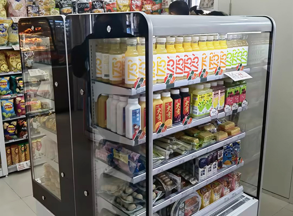 711